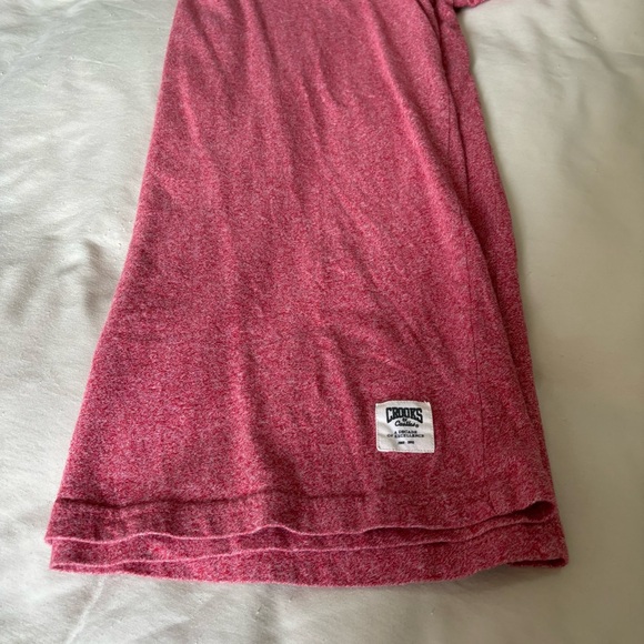 Men’s Size Medium Heathered Red Crooks and Castles Crew Neck Tee - Picture 5 of 7